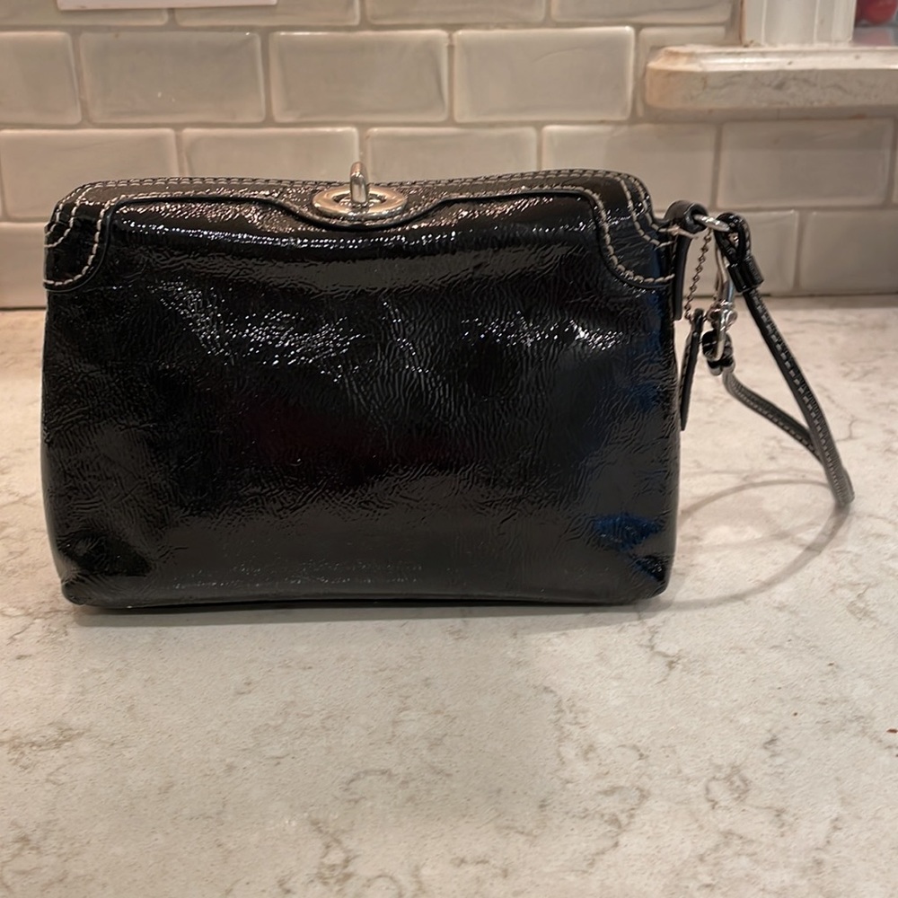 Coach Blk Patent Leather Wristlet